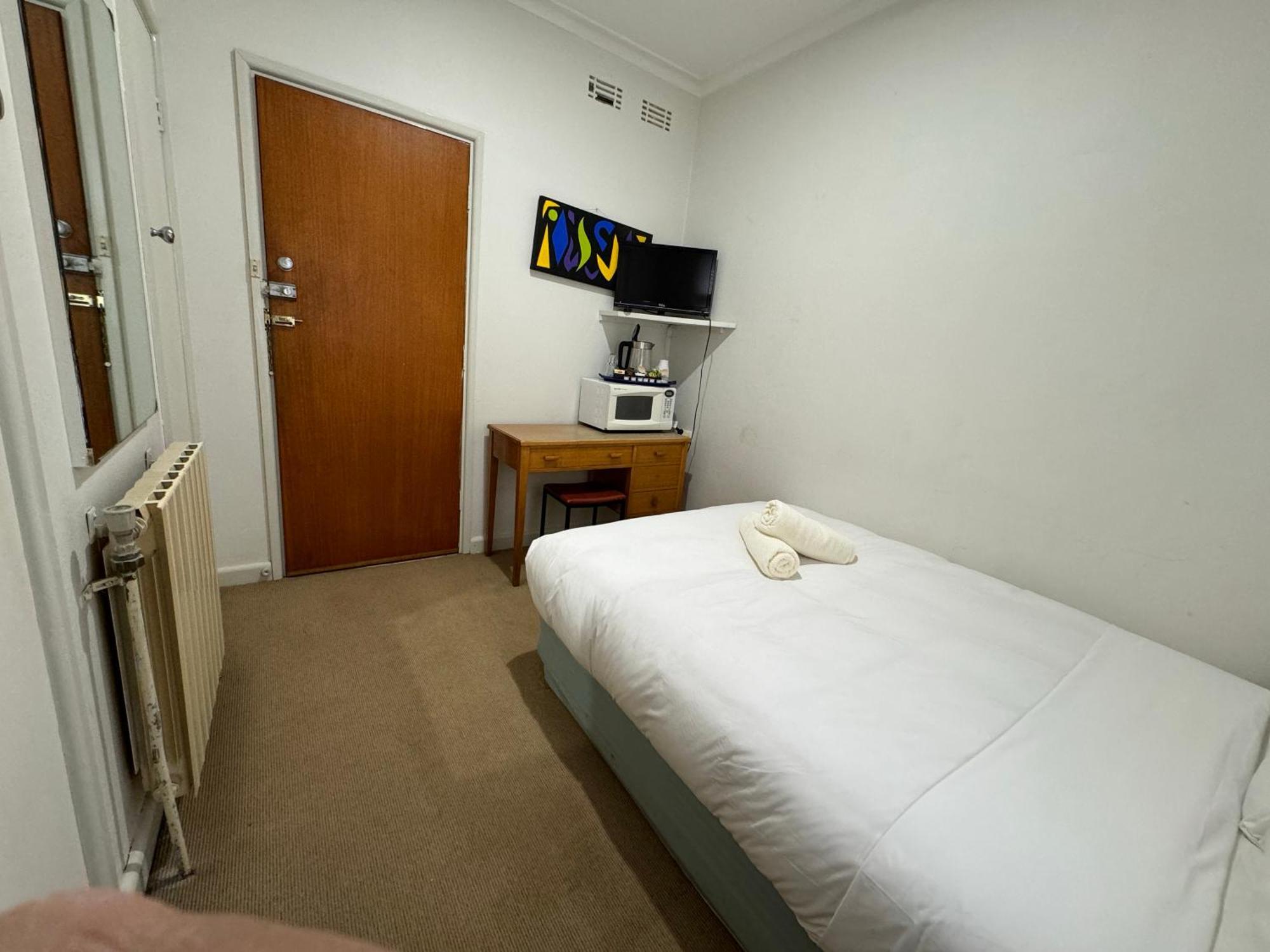 Bunkhouse Motel Cooma Exterior photo
